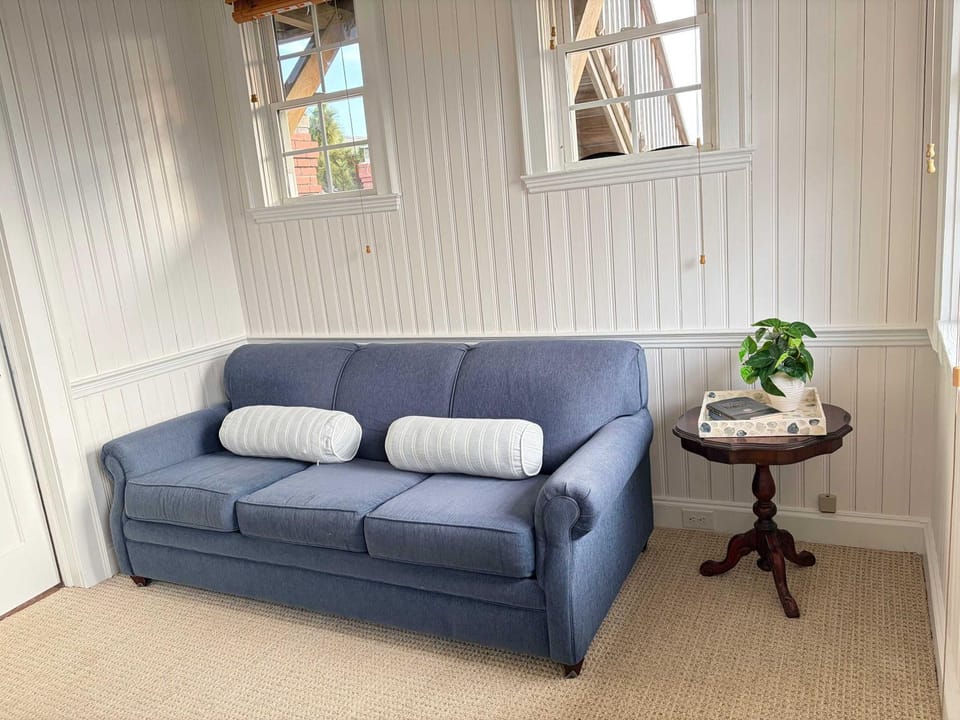 12-Lighthouse Suite at The Castle Inn Bed and Breakfast in Ocracoke Island