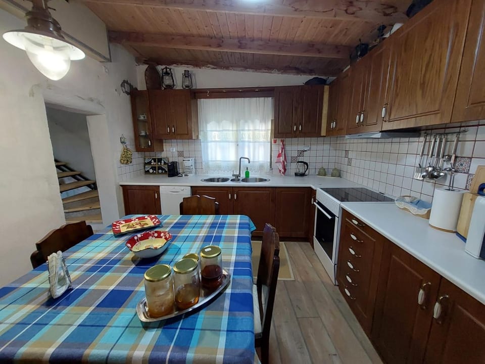 Mani Spot Giorgos House in Peloponnese Region