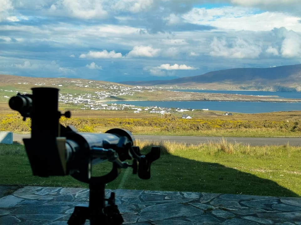 View (from property/room), Mountain view, Sea view