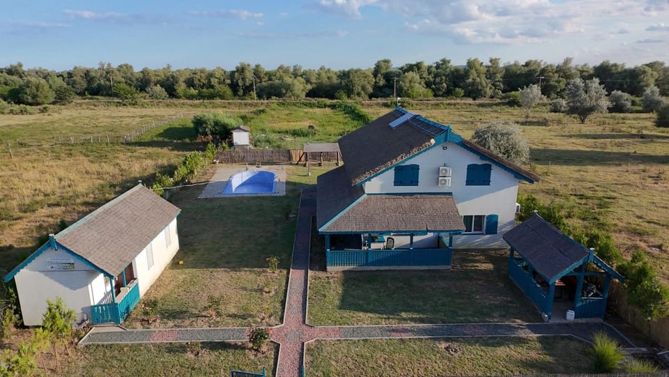 Property building, Garden