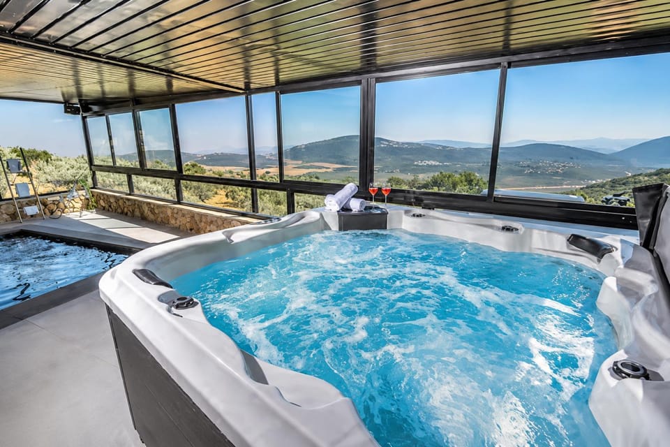 Hot Tub, Mountain view, Pool view