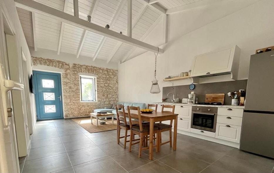 Maison Bleu Katomeri House in Peloponnese, Western Greece and the Ionian