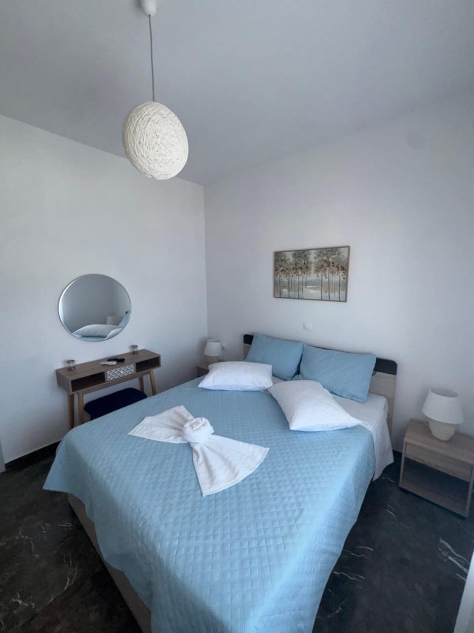 Bedroom, wardrobe, air conditioner
