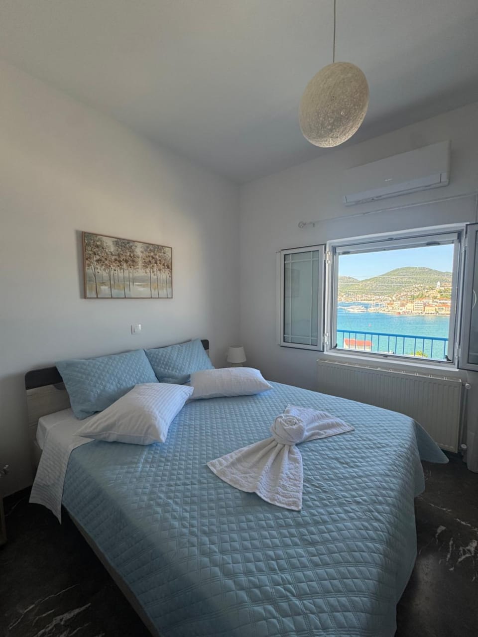 View (from property/room), Bedroom, wardrobe, air conditioner