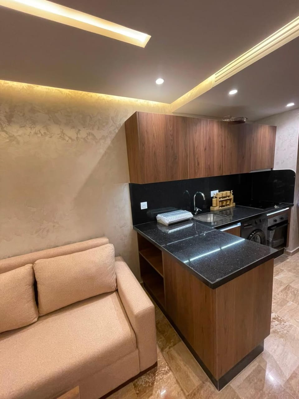 Huge tower-2CH salon-1min de la gare TGV et corniche Apartment in Tangier