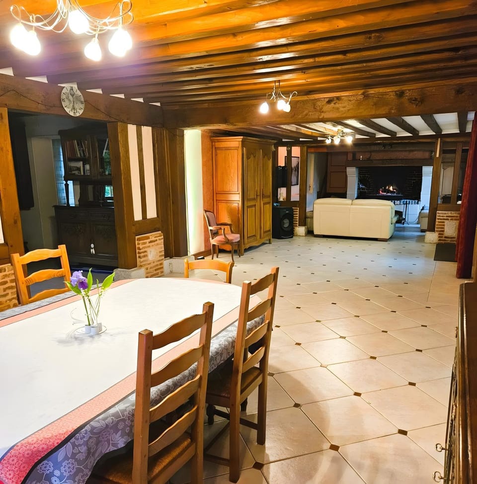 Property building, Living room