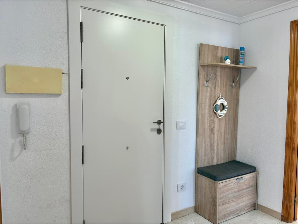 Apartamento en Peñíscola con terraza, piscina y vistas al mar, Zona Papa Luna Apartment in Peniscola
