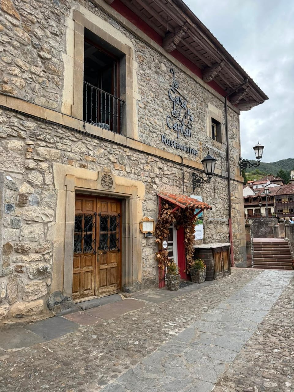 Facade/entrance
