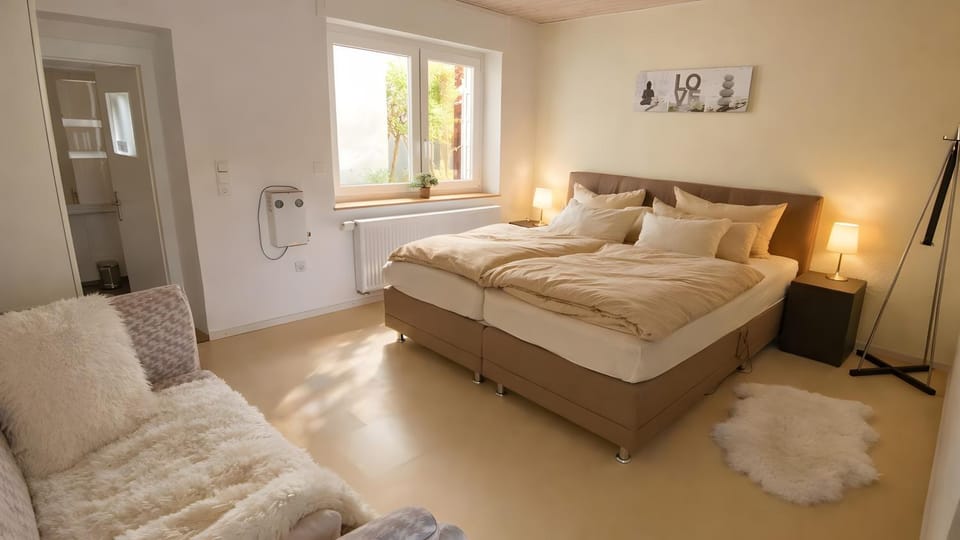 Living room, Bedroom