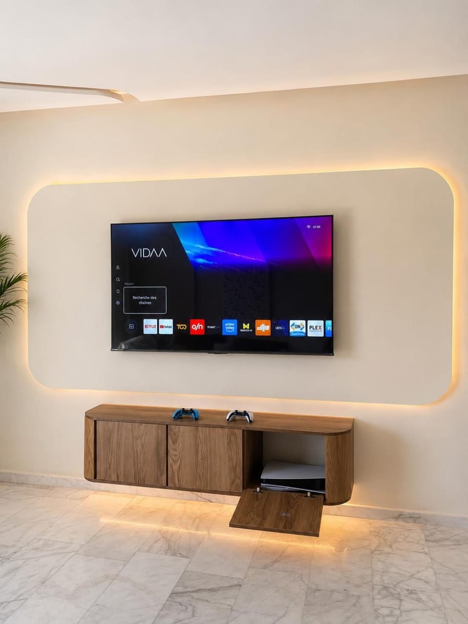 Communal lounge/ TV room, Game Room, TV and multimedia