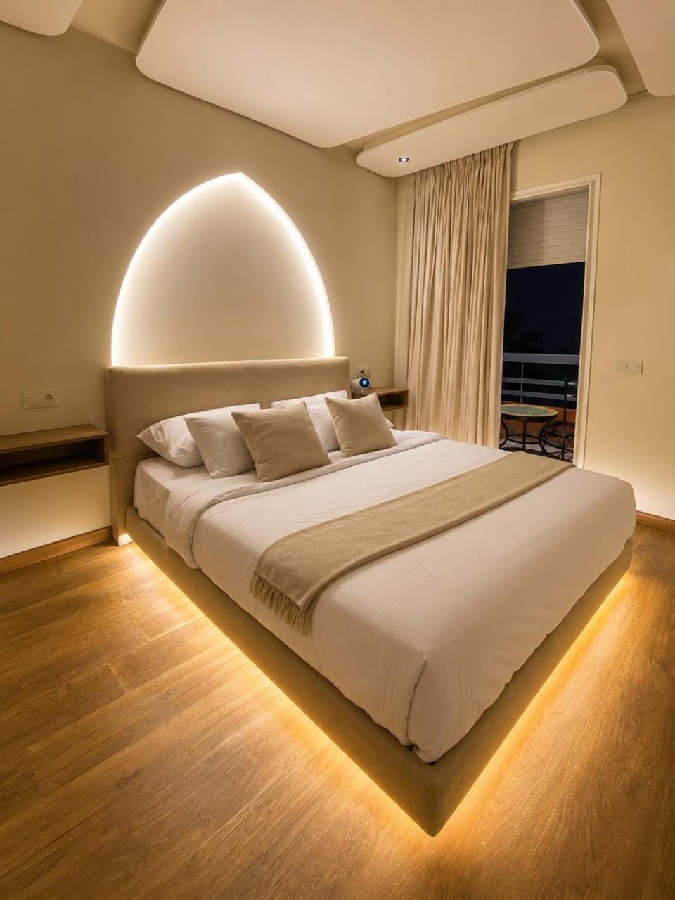 Bed, Night, Photo of the whole room, Bedroom
