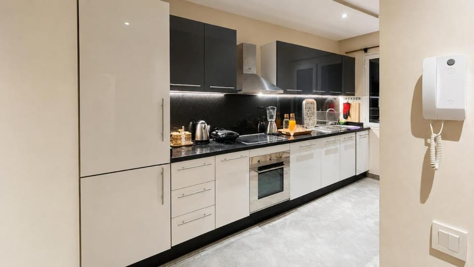 Kitchen or kitchenette, stove, stove, kitchen, kitchen
