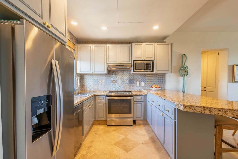 Kitchen or kitchenette, kitchen