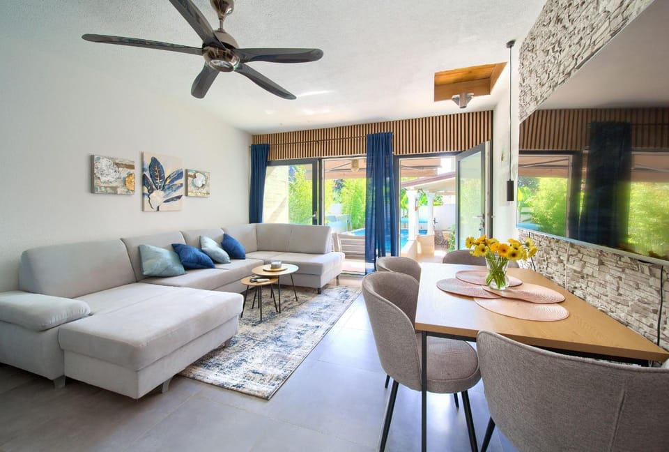 Apartment Hanna with a Private Heated Pool Apartment in Krk