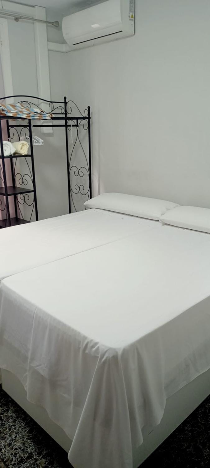 Old Center Inn Alicante Bed and Breakfast in Alicante