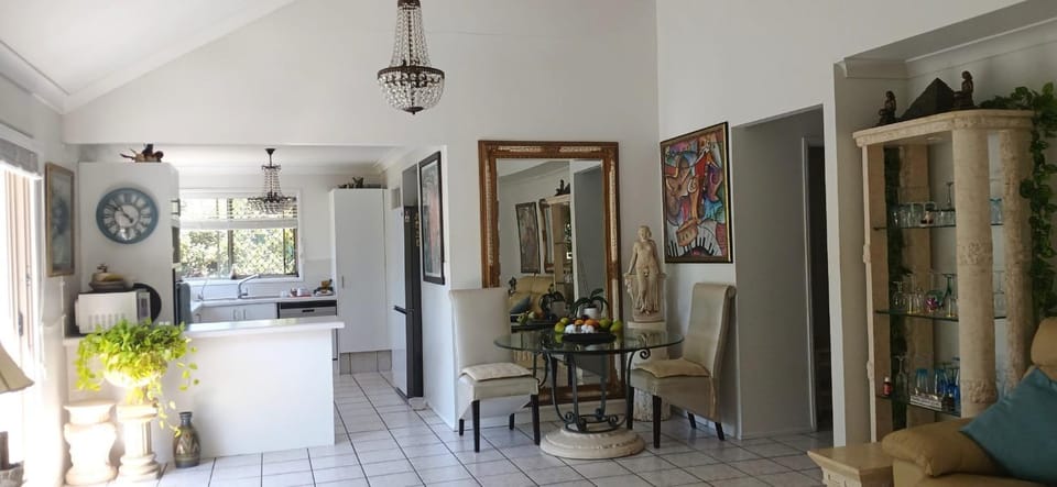 Amazing villa close to everything you need Apartment in Buderim