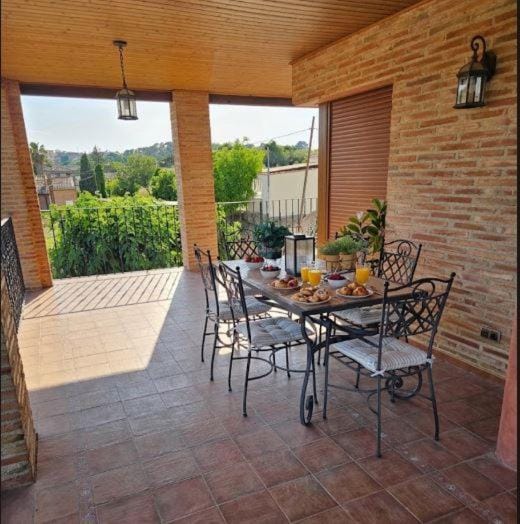 Off site, Balcony/Terrace