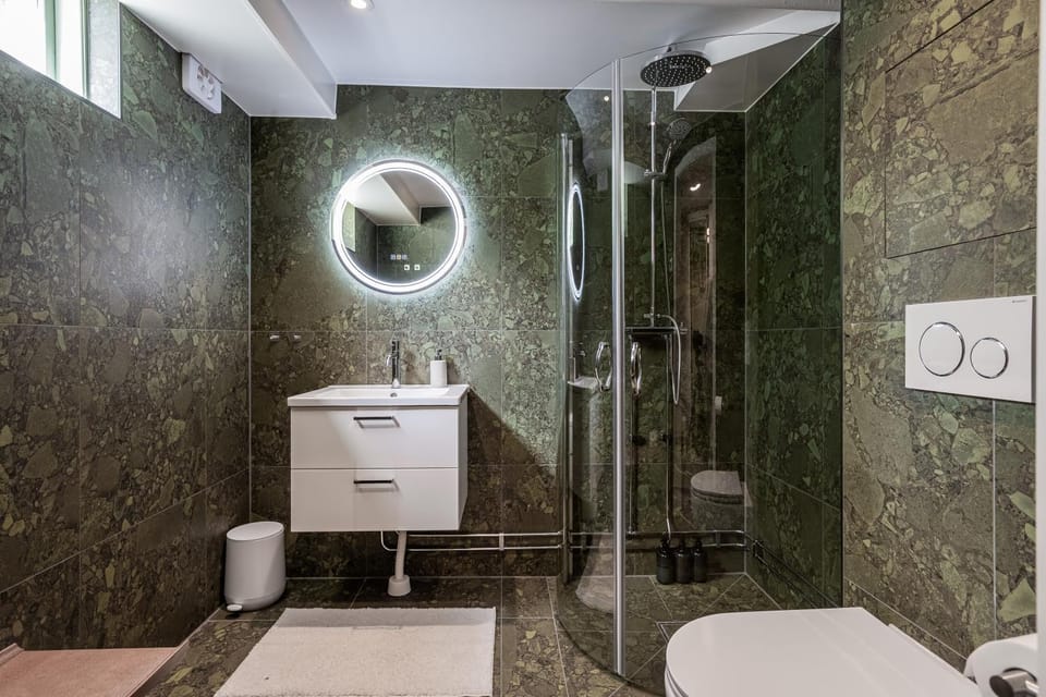 Local 1BR Townhouse Stay in Orgryte - Near Central Gothenburg House in Gothenburg