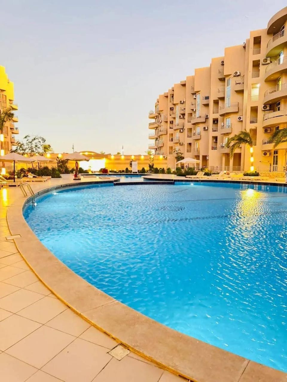 Property building, Swimming pool, Swimming pool