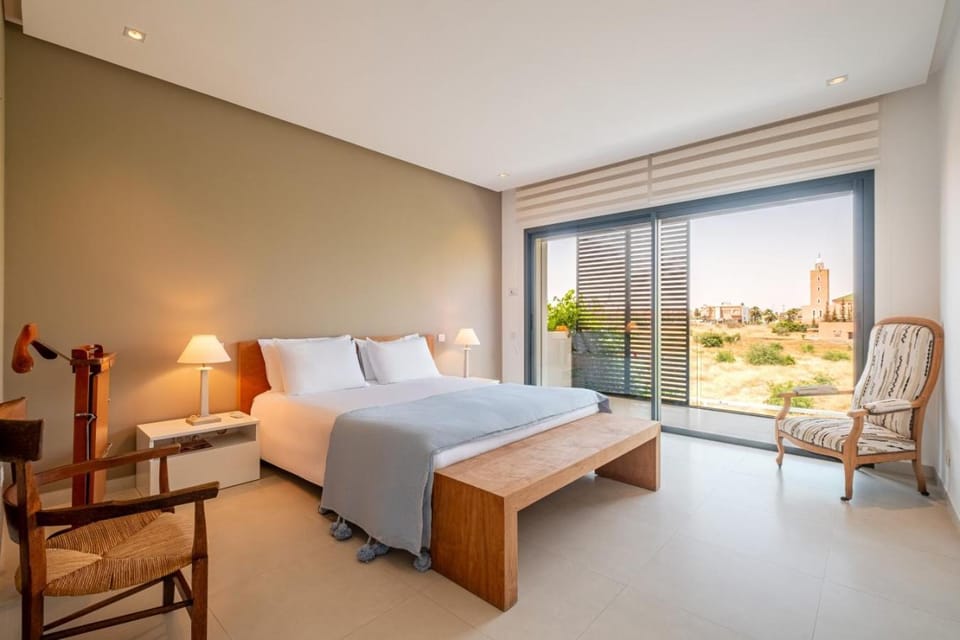 Bed, Balcony/Terrace, Bedroom