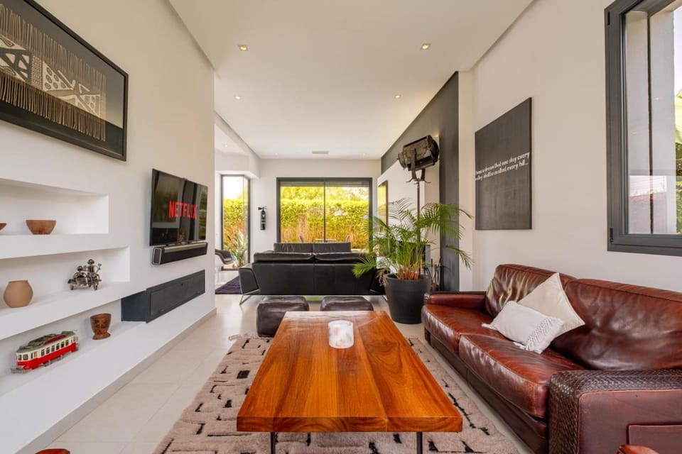 TV and multimedia, Living room