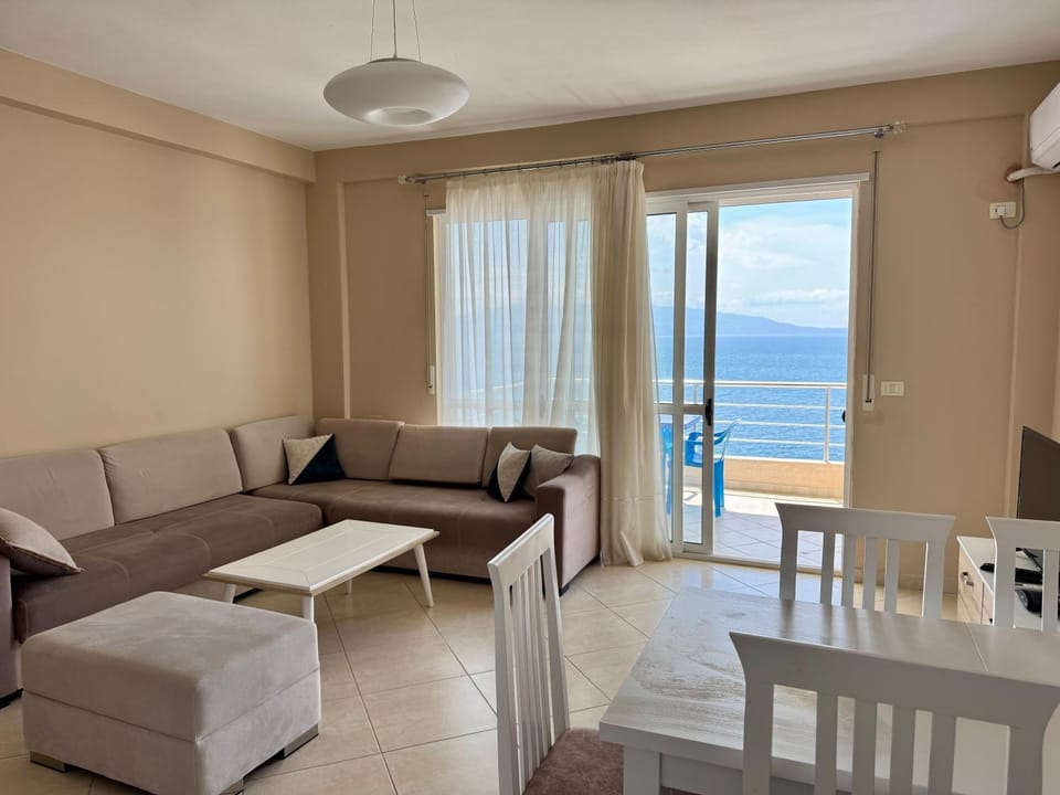Sea view Apartment Apartment in Sarandë