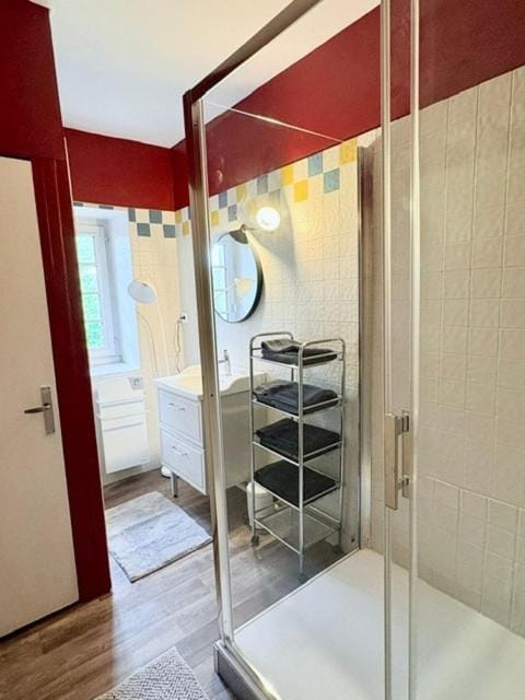 Shower, Bathroom