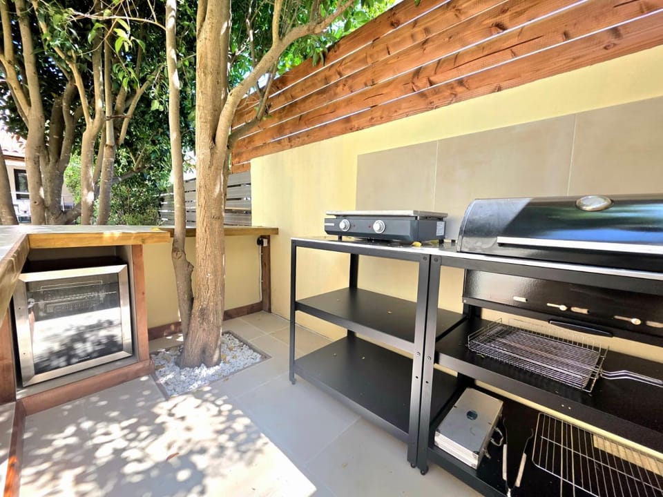 BBQ facilities, Garden, Kitchen or kitchenette