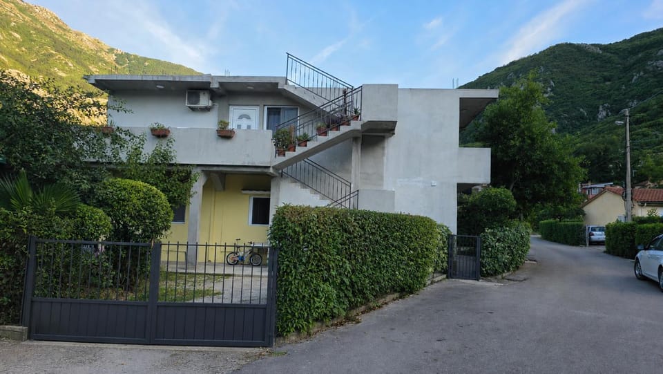 Apartments MiMa Apartment in Kotor Municipality