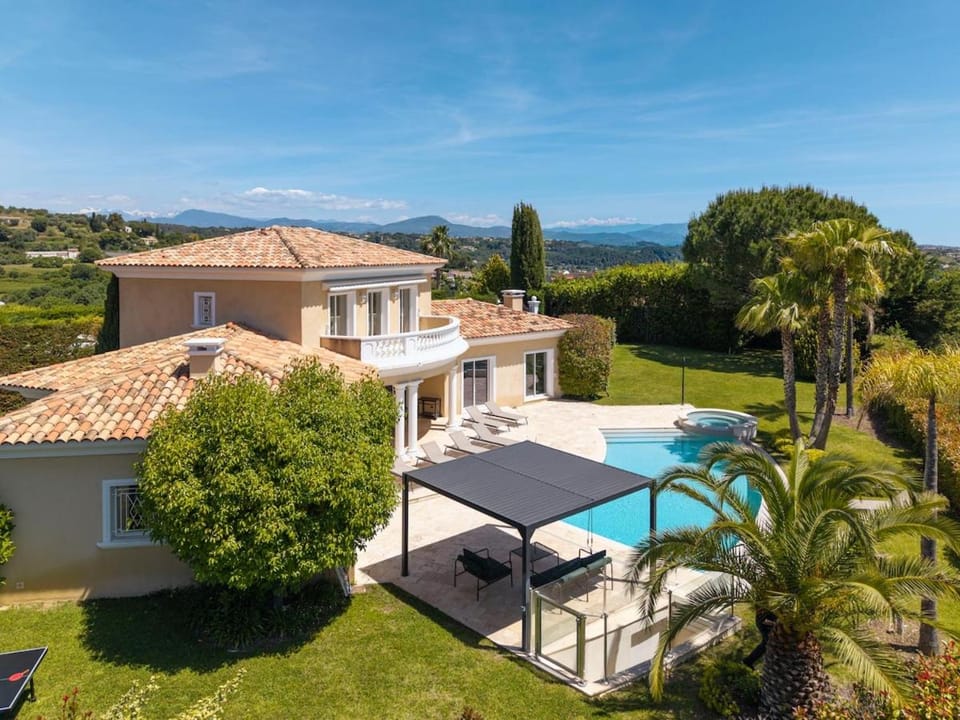 L'Ecrin Azur - Pool and Jacuzzi in St Paul de Vence Villa in Saint Paul de Vence
