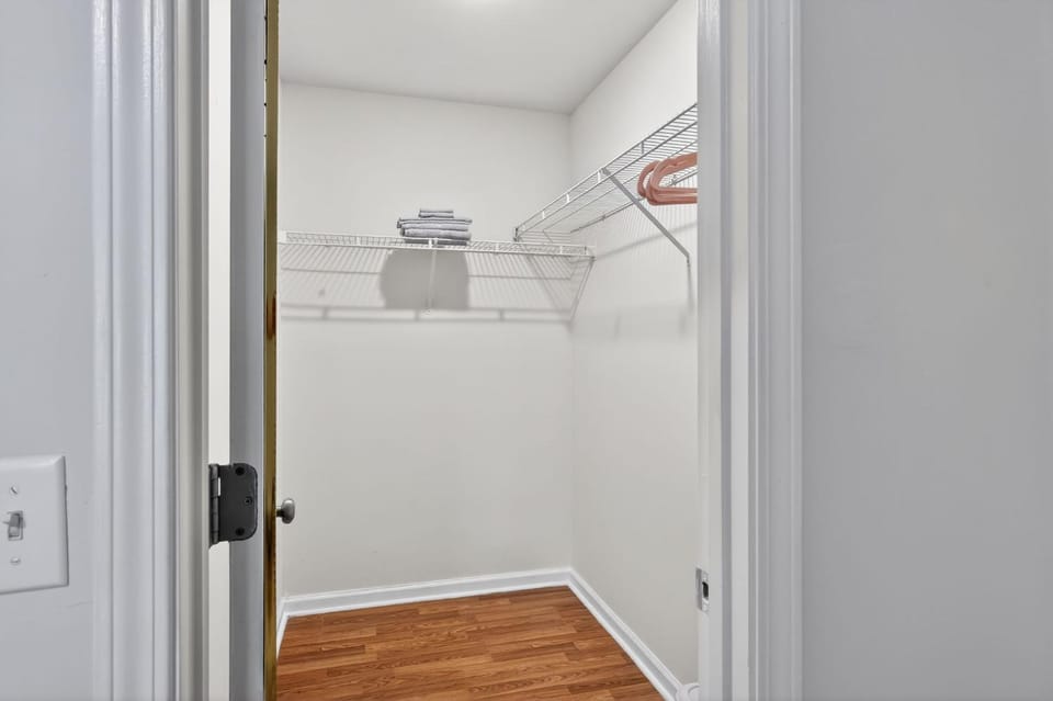 King George 2BR Luxury Stay Apartment in Savannah