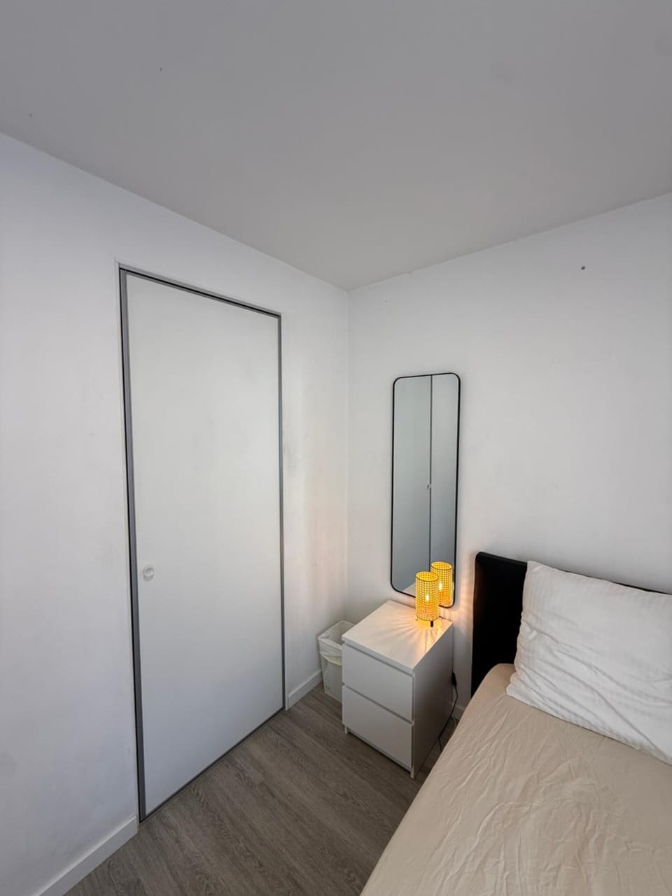 Bed, Photo of the whole room, Bedroom, wardrobe