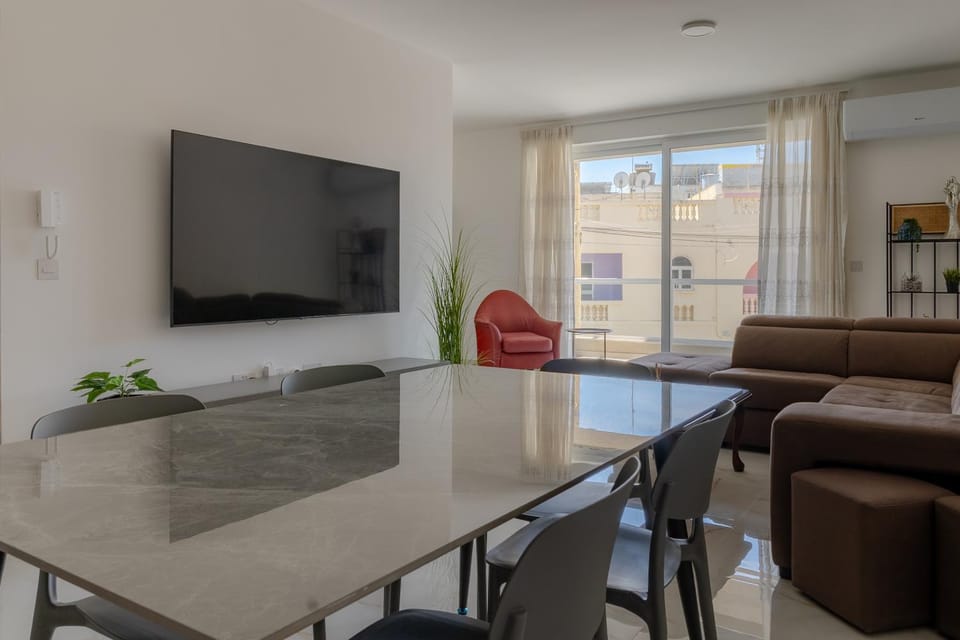 Three Bedroom Qormi Home Apartment in Malta