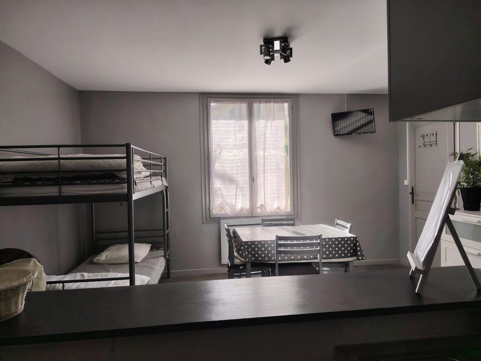 bunk bed