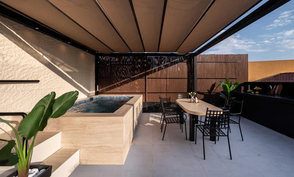 Patio, View (from property/room), Balcony/Terrace, Dining area
