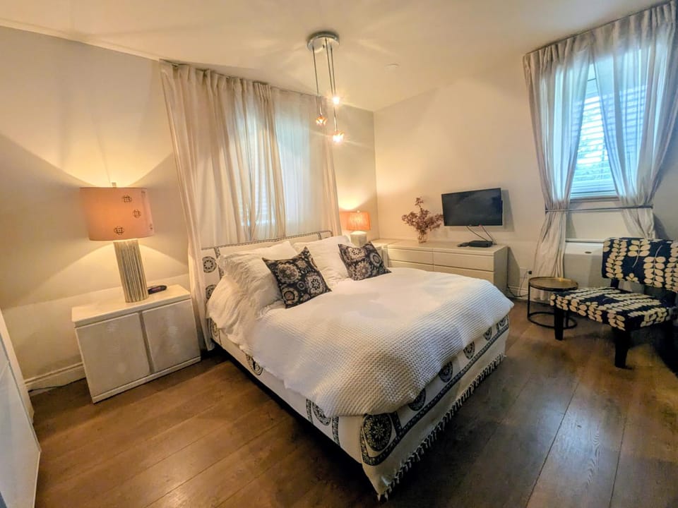 Au Vieux Presbytère De Saint-Léon Bed and Breakfast in Quebec