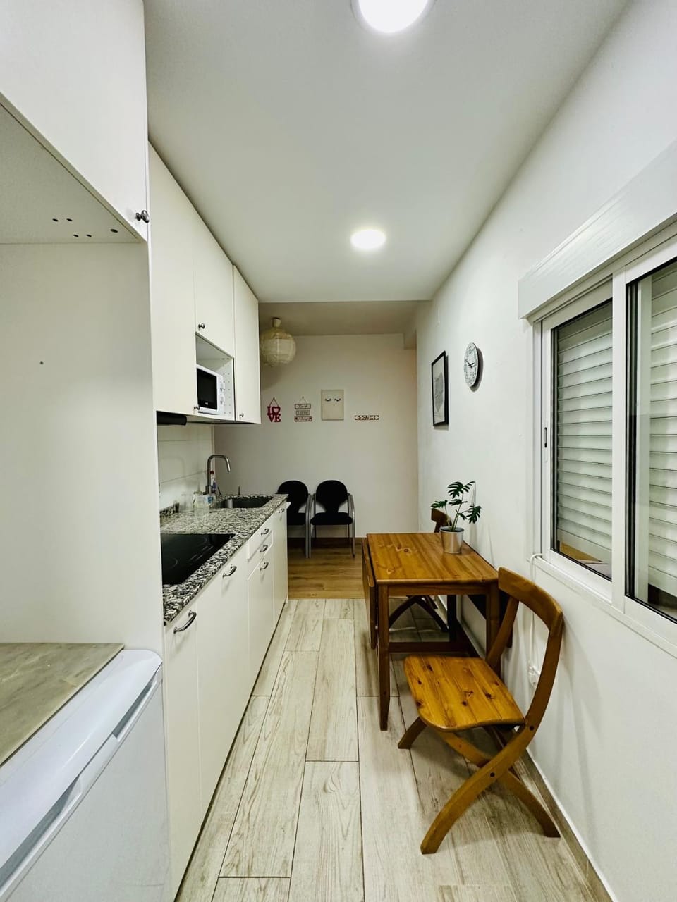 Economic Rooms in Madrid Downtown Apartment in Centro