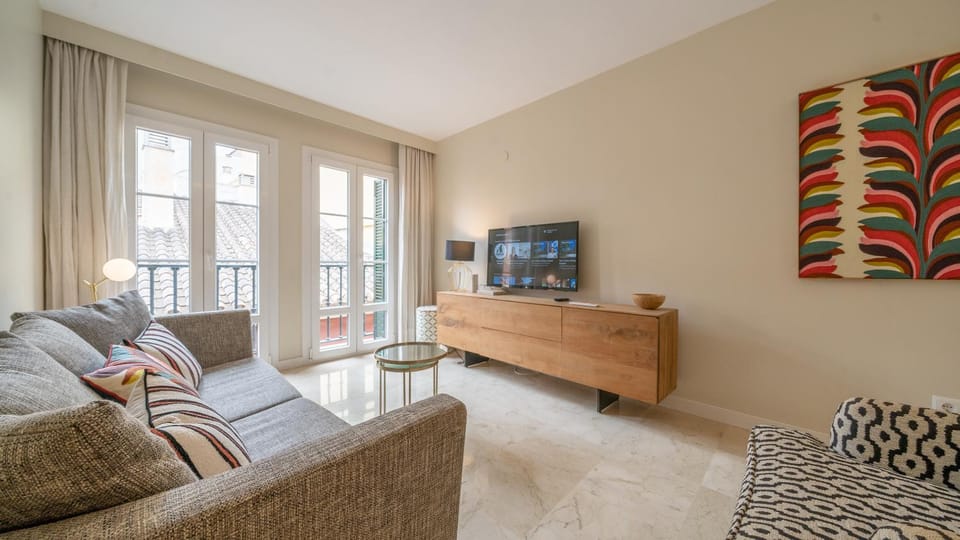 TV and multimedia, Seating area
