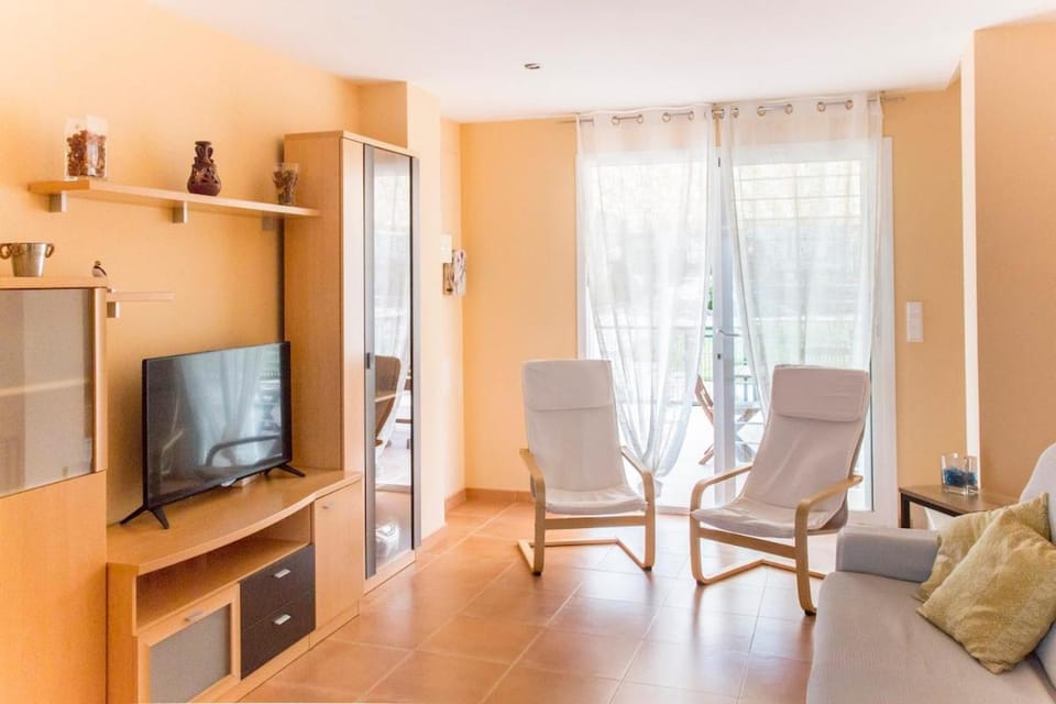 Adosado con piscina y pádel en Novaoropesa, 47 Villa in Oropesa del Mar