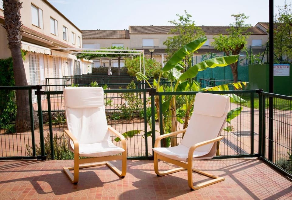 Adosado con piscina y pádel en Novaoropesa, 47 Villa in Oropesa del Mar