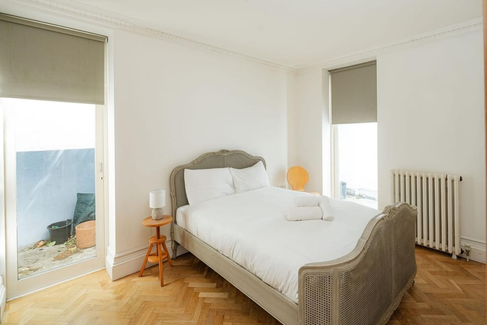 Victorian Garden Retreat in Sydenham Apartment in London Borough of Southwark