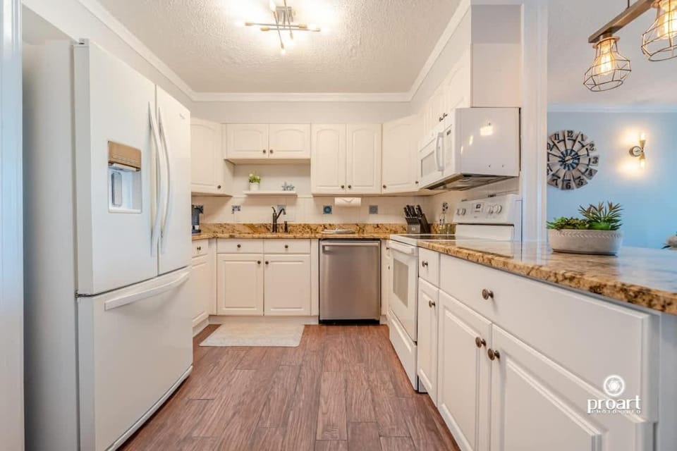 Dolphin Point 305C - Destin Harbor - Waterfront House in Destin
