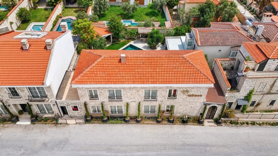 Property building, Bird's eye view