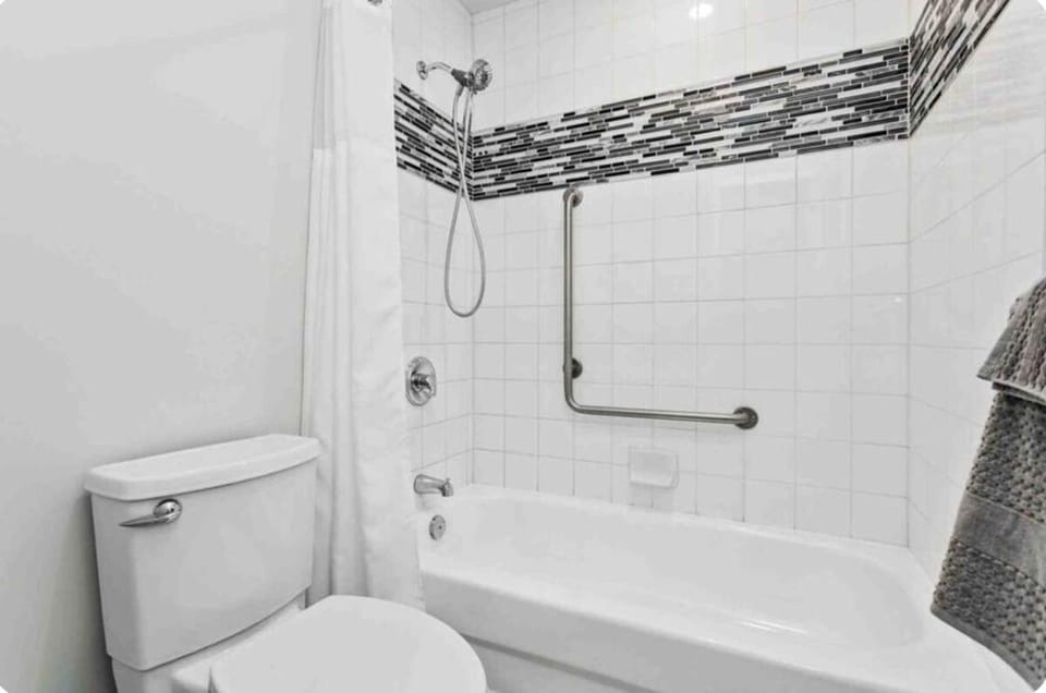 Spacious Studio Best location to explore Ottawa Apartment in Gatineau