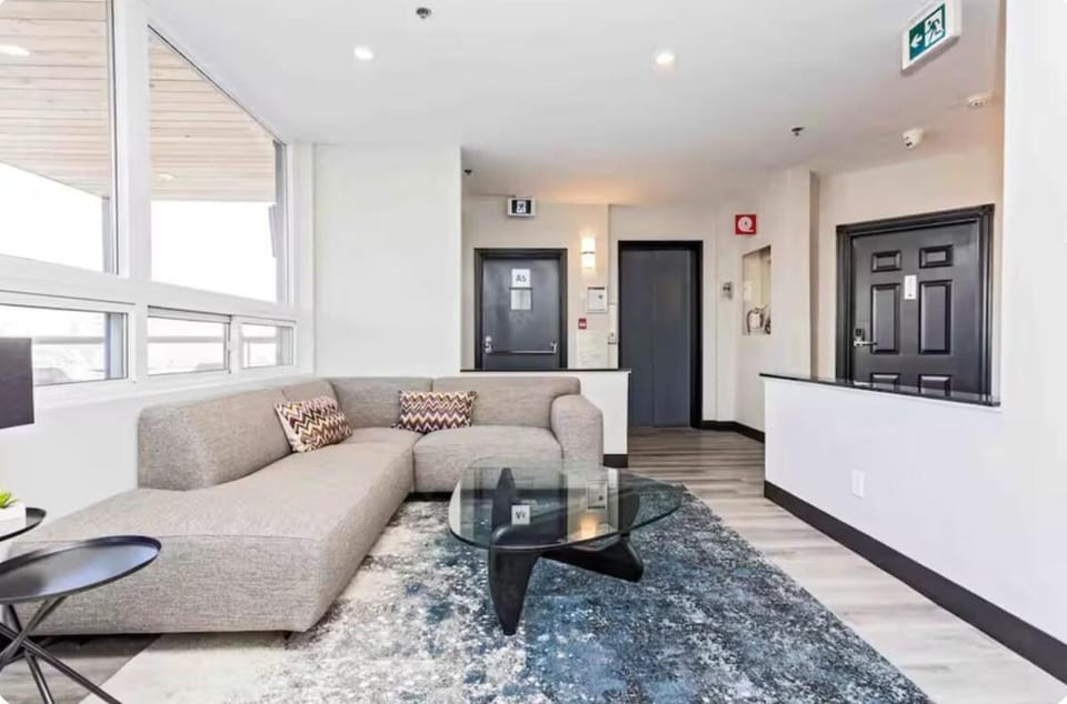 Spacious Studio Best location to explore Ottawa Apartment in Gatineau