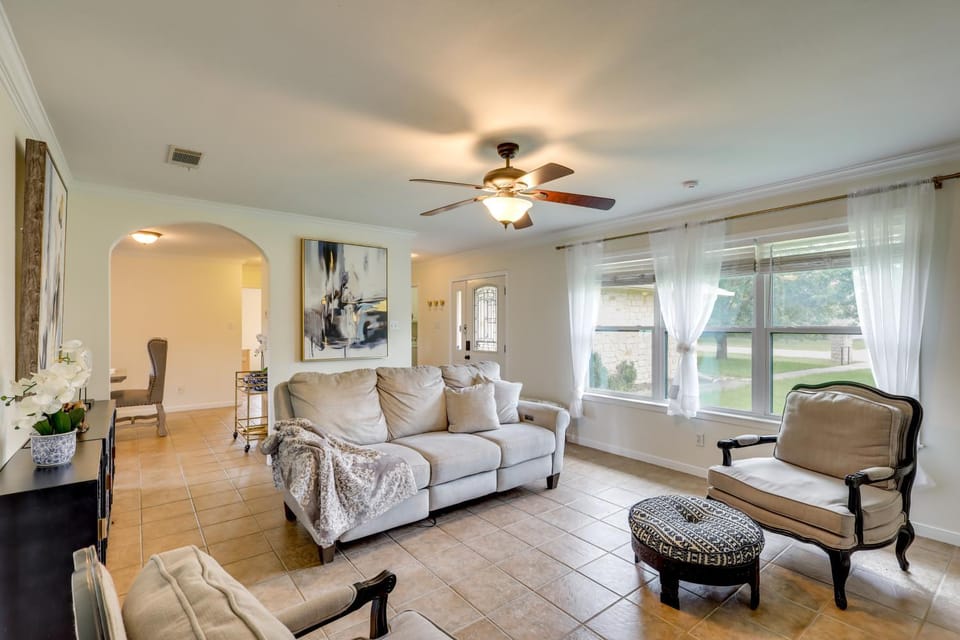 Centrally Located Salado Sanctuary 2 Mi to Dtwn House in Salado
