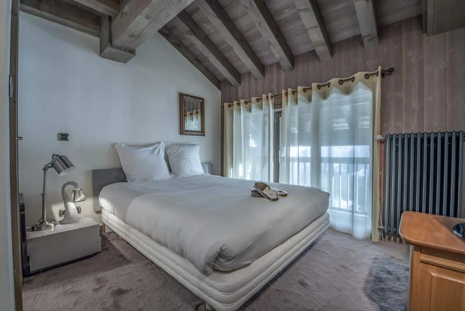Penthouse - Mountain View & Ski Access 1850 Apartment in Saint-Bon-Tarentaise