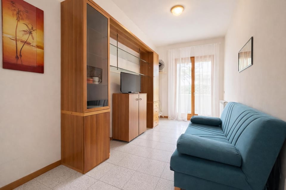 TV and multimedia, Seating area