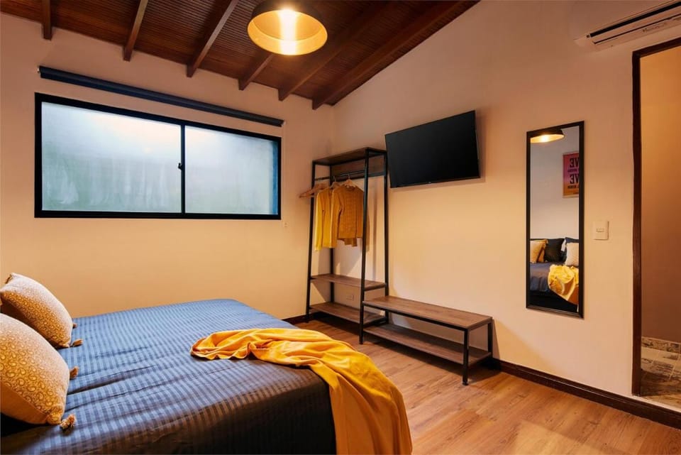 Spacious 5BRw AC Jacuzzi Poblado Apartment in Medellin