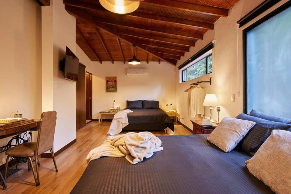 Spacious 5BRw AC Jacuzzi Poblado Apartment in Medellin
